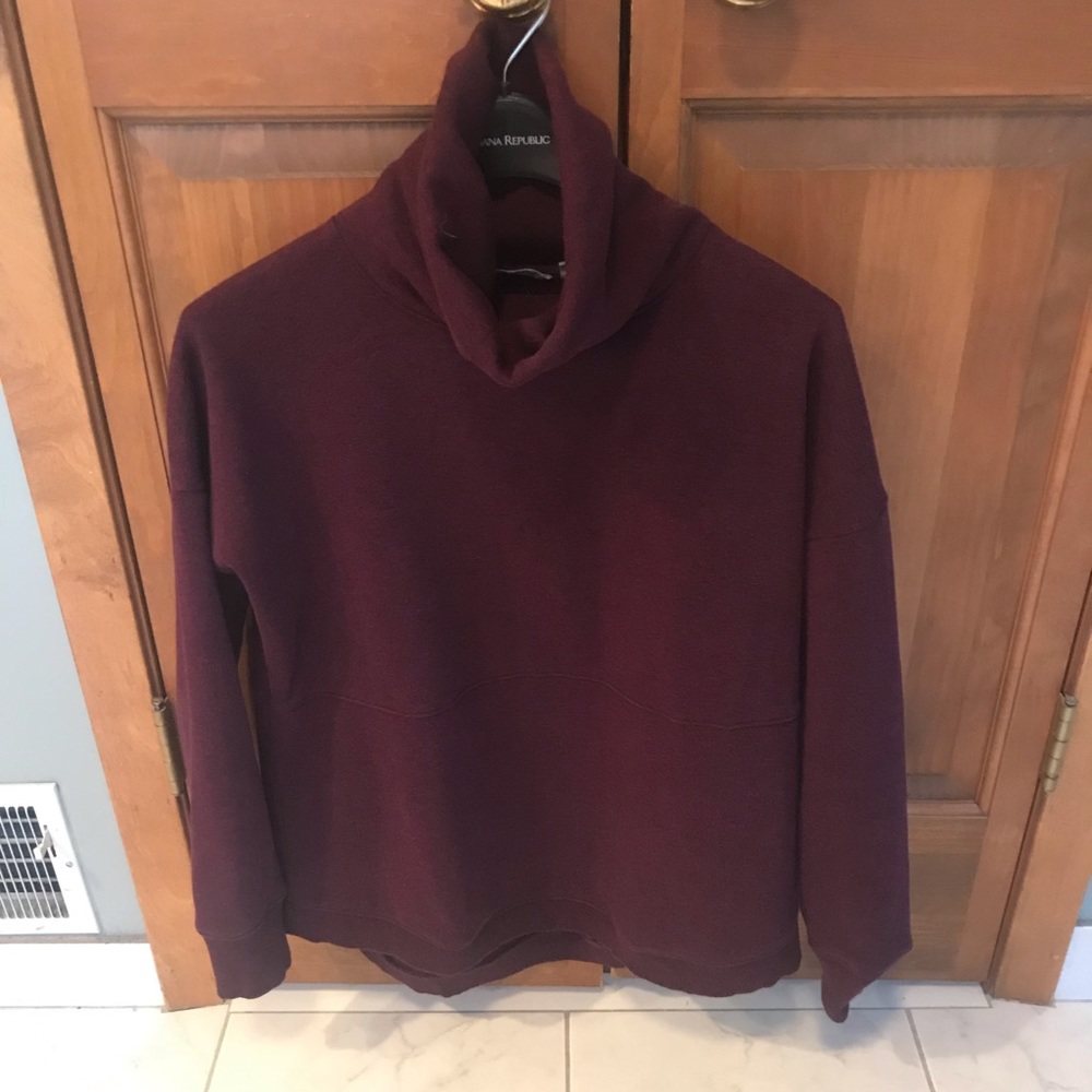 Athleta cozy karma mock sweatshirt